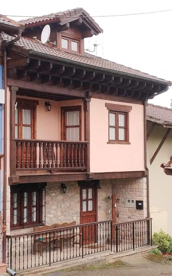 El Balcon Del Horreo Villa Piloña Eksteriør billede