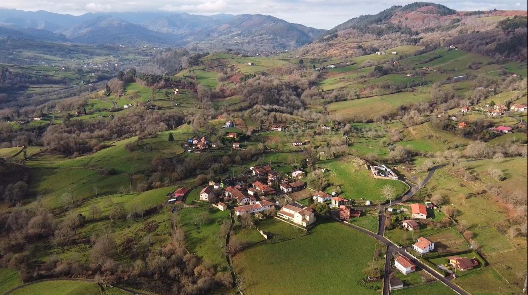 El Balcon Del Horreo Villa Piloña Eksteriør billede